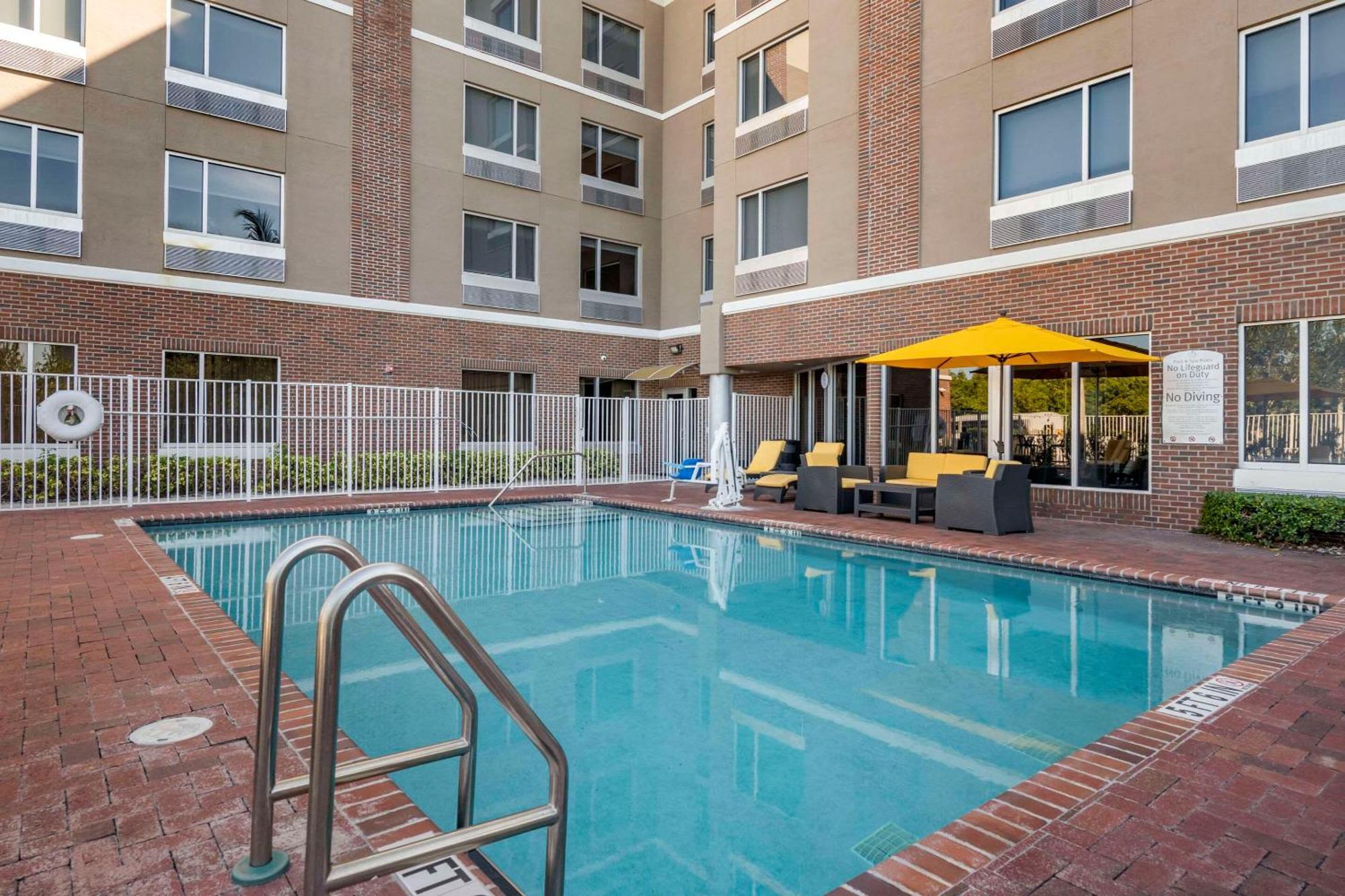 Cambria Hotel Ft Lauderdale, Airport South & Cruise Port Dania Beach Εξωτερικό φωτογραφία